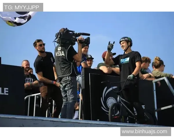 成都极限运动队与杭州极限运动队实力对比赛后分析与总结 成都极限运动队与杭州极限运动队实力对比赛后分析与总结